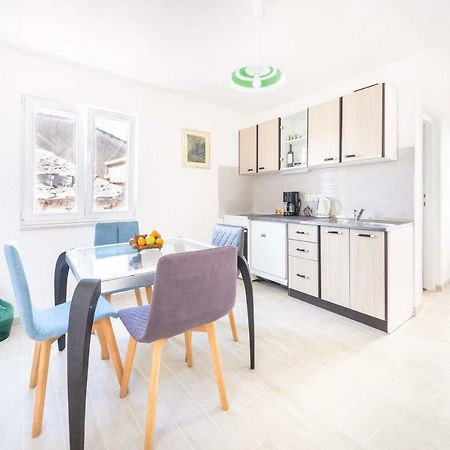 Apartmani Ada 1 Povlja  Exteriör bild
